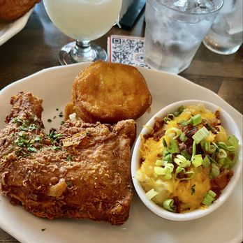 Southerleigh Haute South - Fried chicken, honey biscuit and loaded mashed potatoes - Southern Near Me - San Antonio, Texas Southerleigh Haute South - Fried chicken, honey biscuit and loaded mashed potatoes - Southern Near Me - San Antonio, Texas