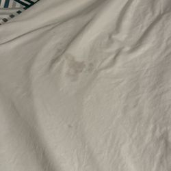 Motel 6 - Stained and dirty linens?!?!