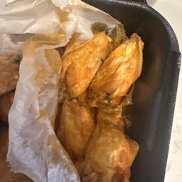 These are the "buffalo" wings I ordered. No Buffalo flavor, barely any sauce , and no crisp whatsoever. No way were these wings fried. These are the "buffalo" wings I ordered. No Buffalo flavor, barely any sauce , and no crisp whatsoever. No way were these wings fried.