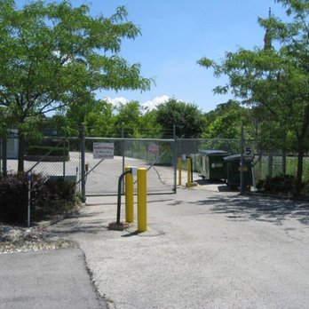 Brookfield Self Storage - Self Storage Near Me - Brookfield, Wisconsin Brookfield Self Storage - Self Storage Near Me - Brookfield, Wisconsin