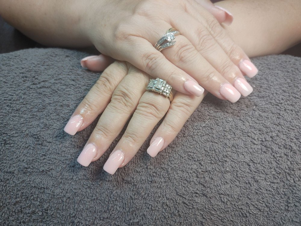 SALON CRESCENT CITY Updated September 2024 Request an Appointment