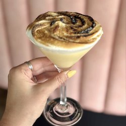 Streetcar Bar + Bites