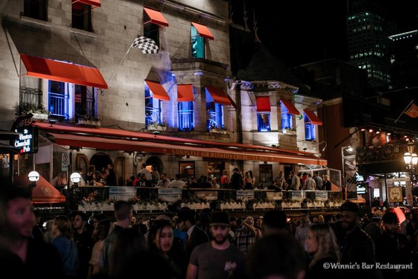 Winnie's Bar Restaurant by null