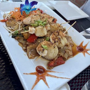 Mom's Siam - Grilled Seafood Phunket Noodle - Thai Near Me - Richmond, Virginia