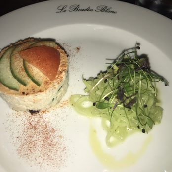 Le Boudin Blanc - Tian de crabe de Cornouaille, mayonnaise, cébettes et concombre croquant Freshly caught and picked Cornish crab meat with mayonnaise, spring - French Near Me - London, XGL Le Boudin Blanc - Tian de crabe de Cornouaille, mayonnaise, cébettes et concombre croquant Freshly caught and picked Cornish crab meat with mayonnaise, spring - French Near Me - London, XGL