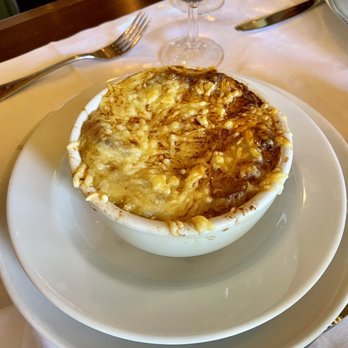 Au Pied de Cochon - French Onion Soup €9.50 - Seafood Near Me - Paris, 75 Au Pied de Cochon - French Onion Soup €9.50 - Seafood Near Me - Paris, 75