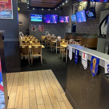 Buffalo Wild Wings - Sports Bars Near Me - Riverside, California