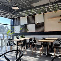 DRiP Cà Phê - Beautiful interior and natural lighting