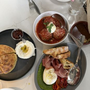 La Mondina - Burrata, meatballs - Italian Near Me - Brielle, New Jersey La Mondina - Burrata, meatballs - Italian Near Me - Brielle, New Jersey