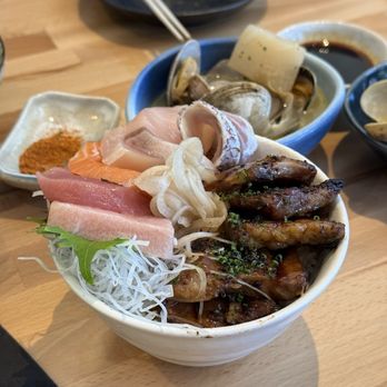 Izakaya Supa Banana - Gyu chirashi - Izakaya Near Me - Redmond, Washington Izakaya Supa Banana - Gyu chirashi - Izakaya Near Me - Redmond, Washington