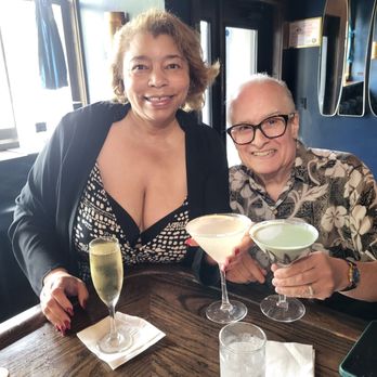 Wils Martini Lounge - Me and The Doctor - Bars Near Me - Chicago, Illinois