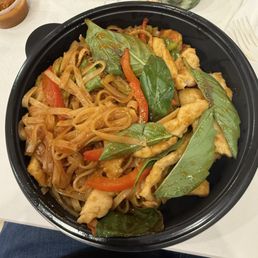 Drunken noodles with chicken Drunken noodles with chicken