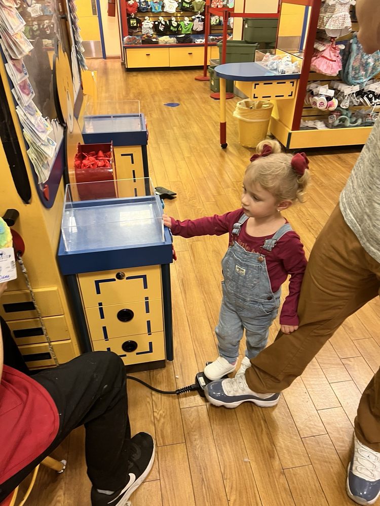 Build-A-Bear Workshop Logo