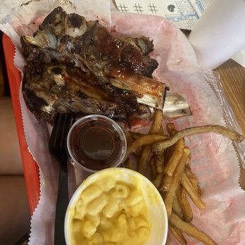 The Beach Bully - Barbeque Near Me - Virginia Beach, Virginia The Beach Bully - Barbeque Near Me - Virginia Beach, Virginia