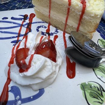 Locanda Amalfi - Limoncello Cake - Italian Near Me - Pleasanton, California Locanda Amalfi - Limoncello Cake - Italian Near Me - Pleasanton, California