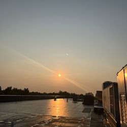 Maleks heating and cooling