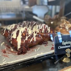 Calico Cupboard Cafe And Bakery - Anacortes - Raspberry Cinnamon Roll