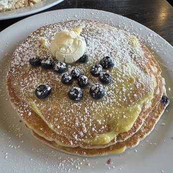 The Butter House - Lemon Curd & Blueberry Pancakes - Breakfast & Brunch Near Me - Seaside, California The Butter House - Lemon Curd & Blueberry Pancakes - Breakfast & Brunch Near Me - Seaside, California