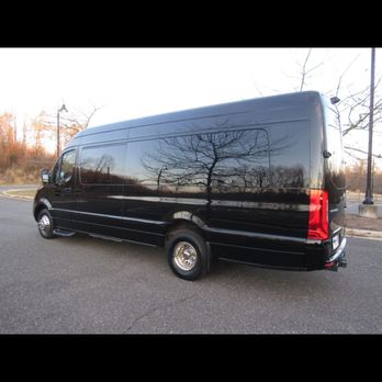 Roberts Transportation - Airport Shuttles Near Me Roberts Transportation - Airport Shuttles Near Me