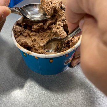 Howdy Homemade Ice Cream Katy - Chocolate brownie - Ice Cream & Frozen Yogurt Near Me - Katy, Texas