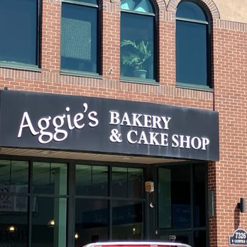 Aggie's Bakery and Cake Shop - Bakeries Near Me - West Allis, Wisconsin Aggie's Bakery and Cake Shop - Bakeries Near Me - West Allis, Wisconsin