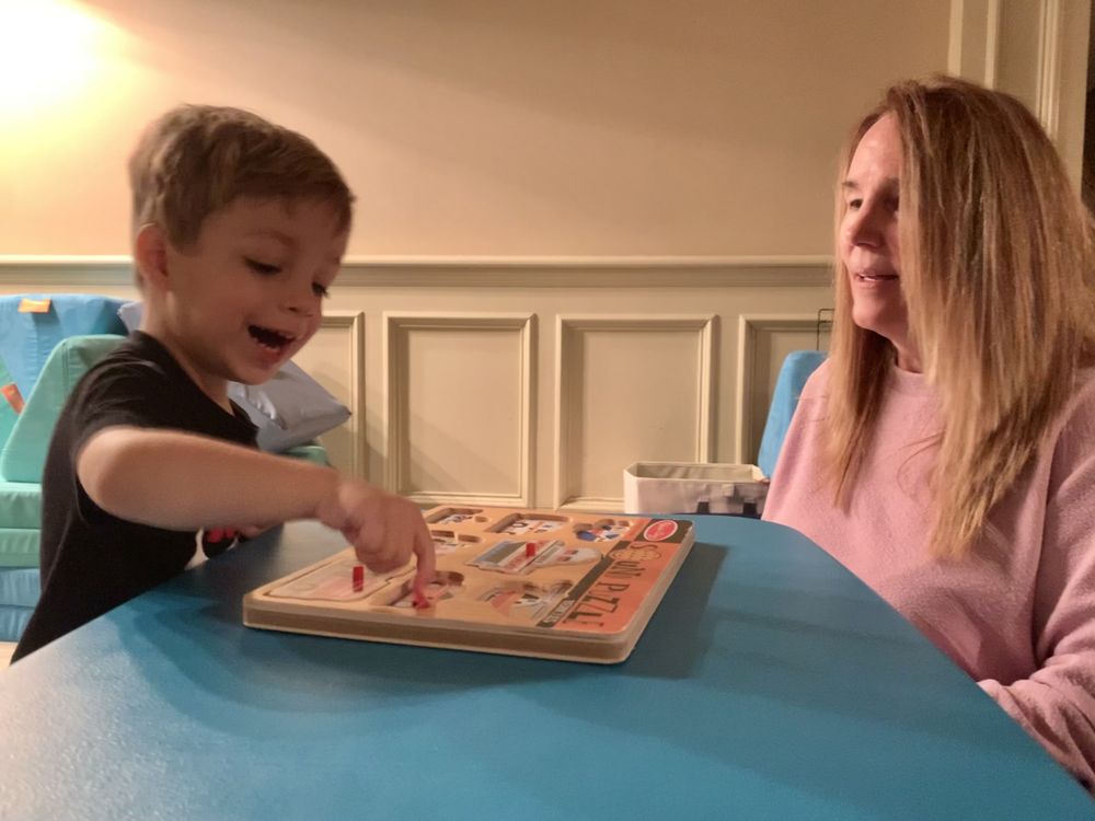 Bear Tracks Pediatric Therapies - child therapist in Naperville, IL