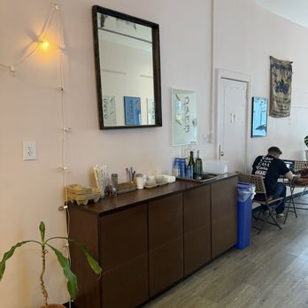 Olas - Inside views - Coffee Roasteries Near Me - Brooklyn, New York