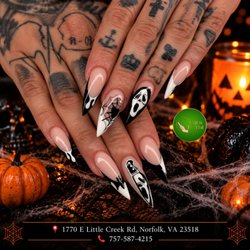 Nails by Thi