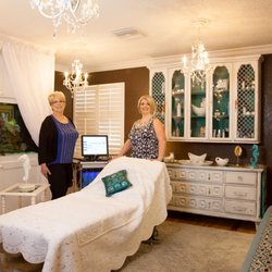 Therapeutic Touch Aesthetics and Bodywork - Robbin and Allison