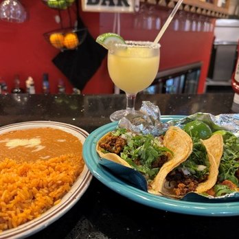Mezcal Mexican Restaurant - More delicious chorizo tacos on Cinco De Mayo. The beans and rice is so good too. - Mexican Near Me - Lafayette, Louisiana Mezcal Mexican Restaurant - More delicious chorizo tacos on Cinco De Mayo. The beans and rice is so good too. - Mexican Near Me - Lafayette, Louisiana