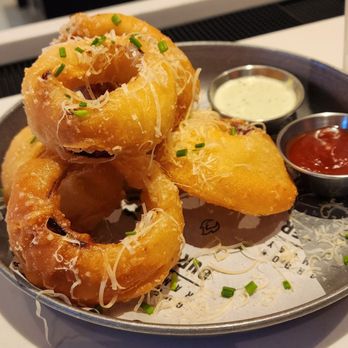 Gordon Ramsay Burger - Onion Rings - Salad Near Me - Chicago, Illinois