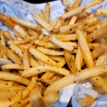 Earls Kitchen + Bar - Truffle fries - New American Near Me - McLean, Virginia Earls Kitchen + Bar - Truffle fries - New American Near Me - McLean, Virginia