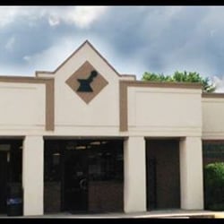 Marcum's Pharmacy - Marcum's Pharmacy storefront photo