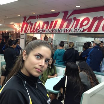 Krispy Kreme - My daughter just said you don't go to a donut shop at night!!! We walk in and the place is packed! - Donuts Near Me - Union City, California Krispy Kreme - My daughter just said you don't go to a donut shop at night!!! We walk in and the place is packed! - Donuts Near Me - Union City, California