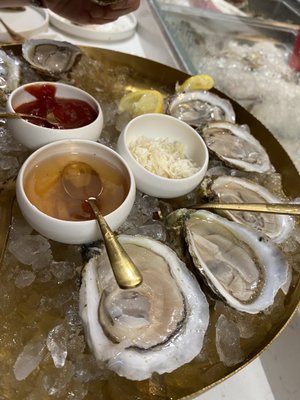 Margaux's Oyster Bar by null