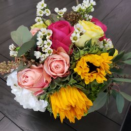 Beautiful Birthday Arrangement Beautiful Birthday Arrangement