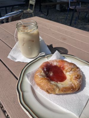 Lanza’s Cafe by null