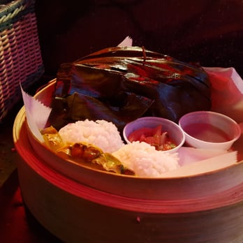Cuckoo Coconuts Waikiki - Chicken Lau Lau - Cocktail Bars Near Me - Honolulu, Hawaii
