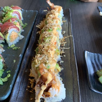 Sushi Lounge - Cocomo Roll - Sushi Bars Near Me - Point Loma, California