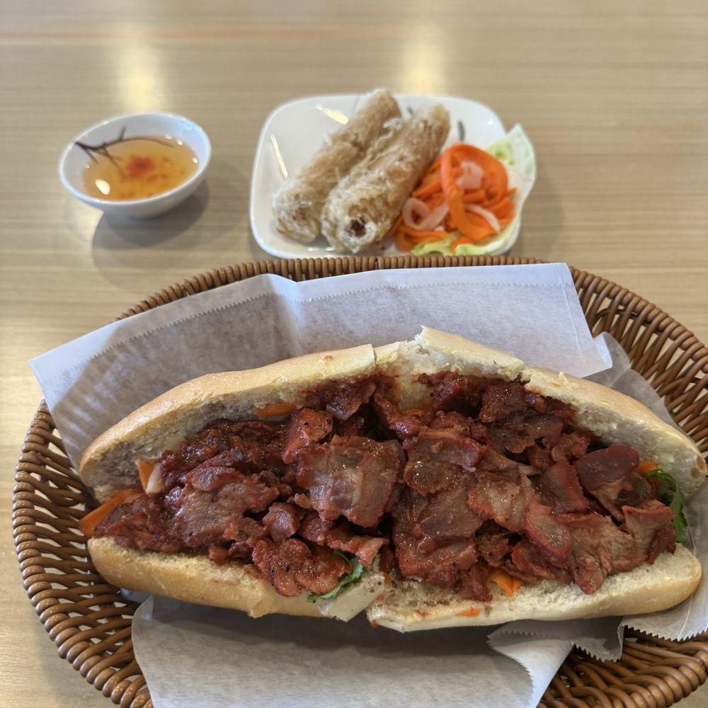 SaiGon Nho - Banh mi bbq pork and crispy net egg rolls - Vietnamese Near Me - Fairfield, California SaiGon Nho - Banh mi bbq pork and crispy net egg rolls - Vietnamese Near Me - Fairfield, California