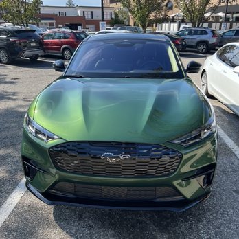 Serra Ford - Car Dealers Near Me - Farmington Hills, Michigan Serra Ford - Car Dealers Near Me - Farmington Hills, Michigan