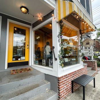 Bunbury's Coffee Shop - entrance - Coffee & Tea Near Me - Piermont, New York