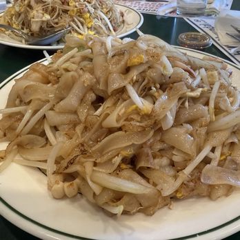 Litz Restaurant - Cha Kwe Tiau - Singaporean Near Me - Monterey Park, California