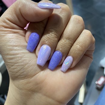 Soak Nails - Nail Salons Near Me - Encino, California