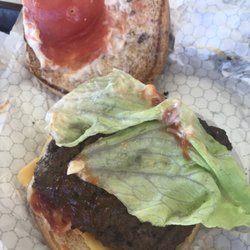 Wendy's - I don't know if they weren't having a good day, but as a bonus my husband has got the end parts of the tomatoes... just unpleasant!
