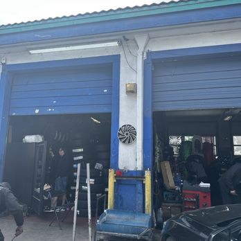 Rodriguez Tires - Wheel & Rim Repair Near Me - Santa Ana, California