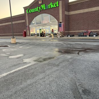 County Market - Outside of the store - Grocery Near Me - Winfield, Missouri County Market - Outside of the store - Grocery Near Me - Winfield, Missouri