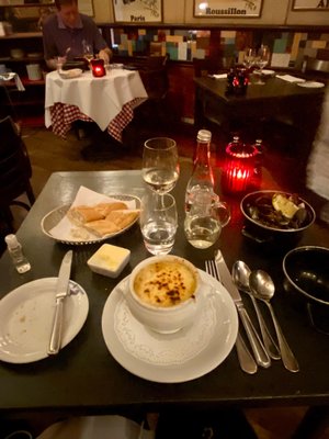 Mon Plaisir by null