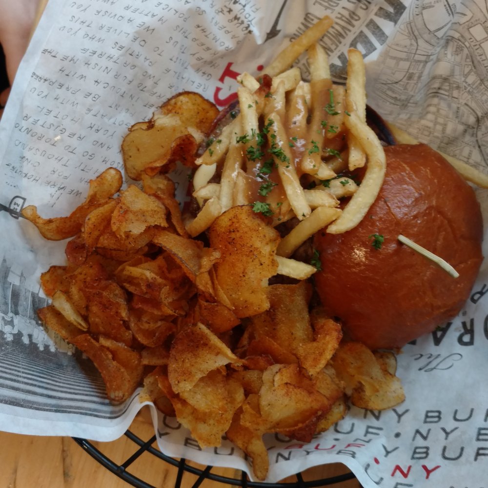 The Draft Room - poutine burger - Brewpubs Near Me - Buffalo, New York