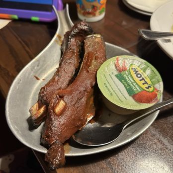 Cattlemens - Kids Ribs and Apple Sauce - Seafood Near Me - Dixon, California